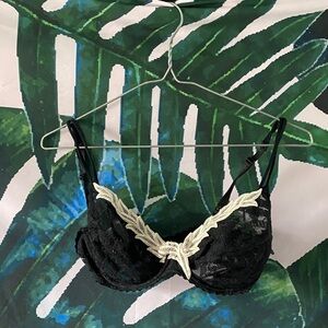 Black Lace Underwire Bra with Cream Trim